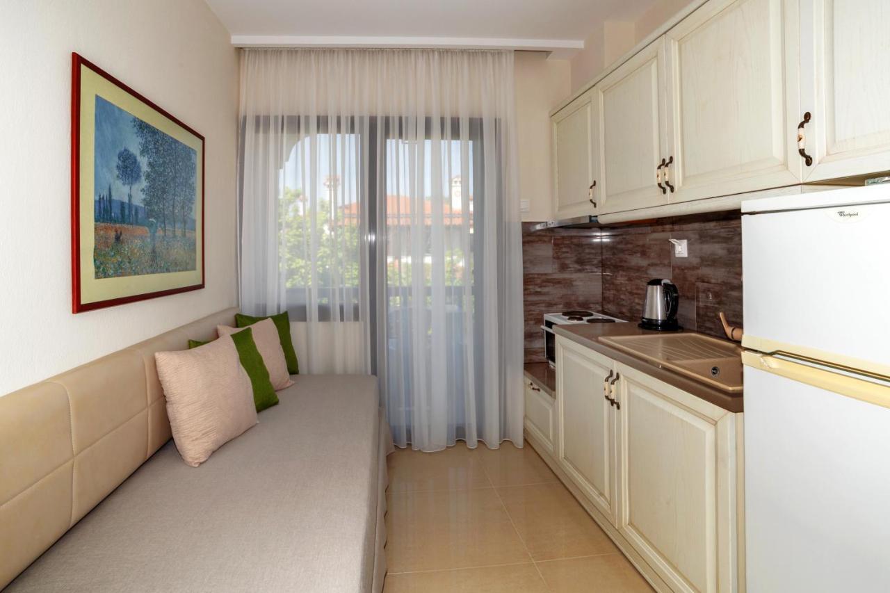 Apartments Kassandrinos-Maria Нікіті Екстер'єр фото