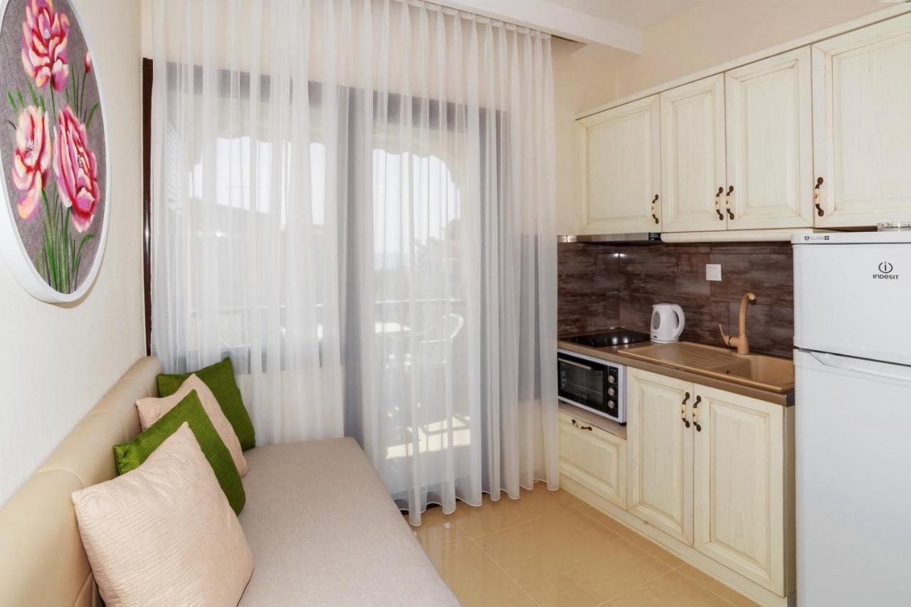 Apartments Kassandrinos-Maria Нікіті Екстер'єр фото